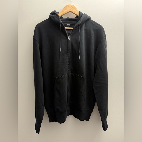 Uniqlo Men's Black Zip-Up Hoodie - Picture 1 of 3